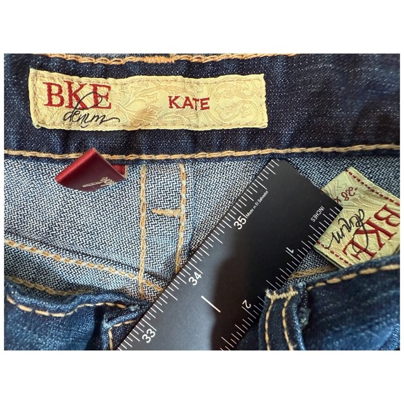 Buckle BKE Kate Womens Blue Jeans Denim Boot 28x30 Wide Leg Low Rise Distressed - Picture 3 of 4